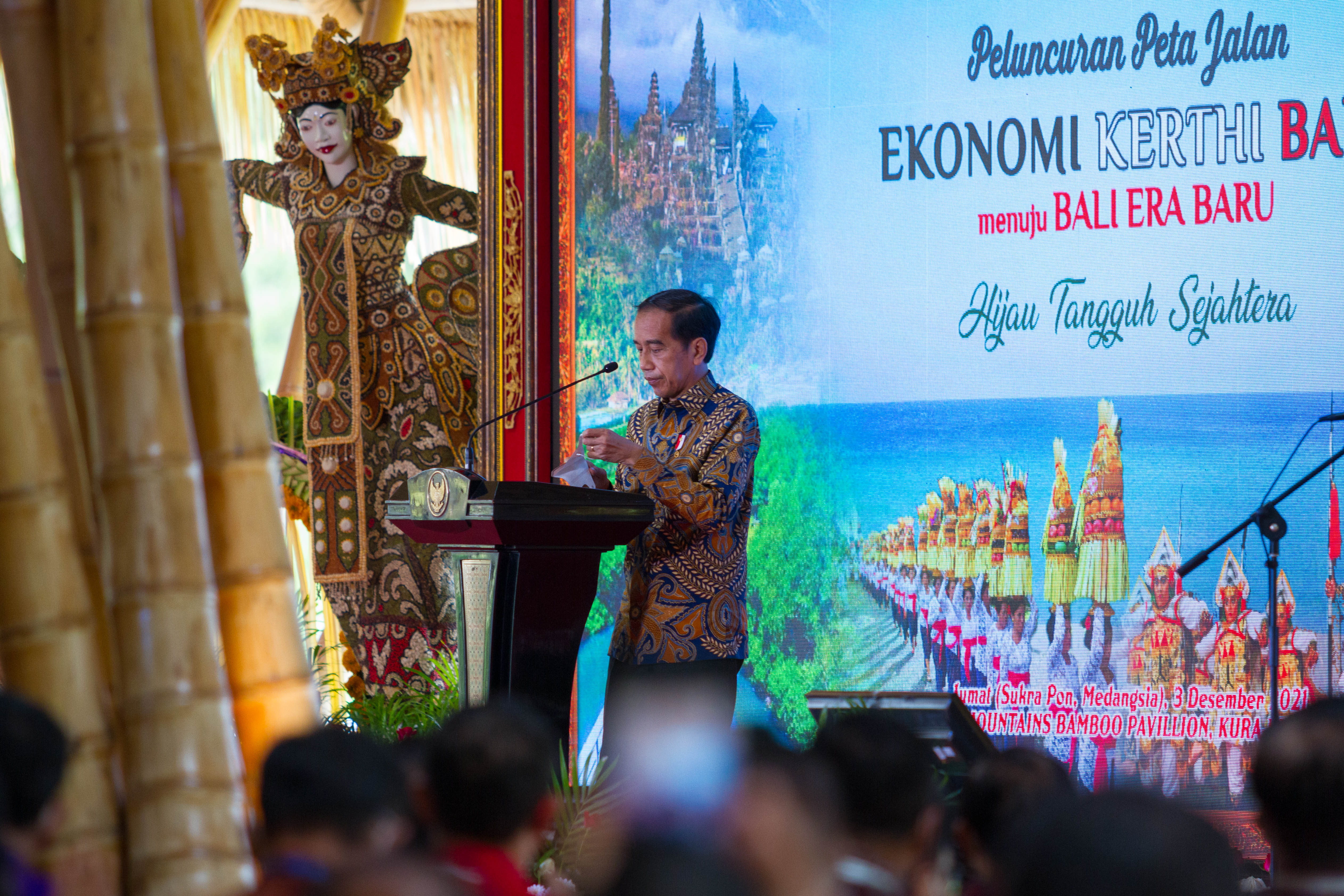 Presiden Jokowi Luncurkan Peta Jalan Ekonomi Kerthi Bali di Kura Kura Bali Three Mountains
